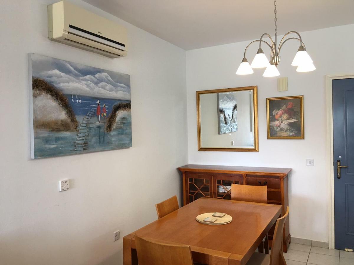 Limnaria Gardens - Modern 1 Bed, Walk To Beach & Shops Paphos Buitenkant foto