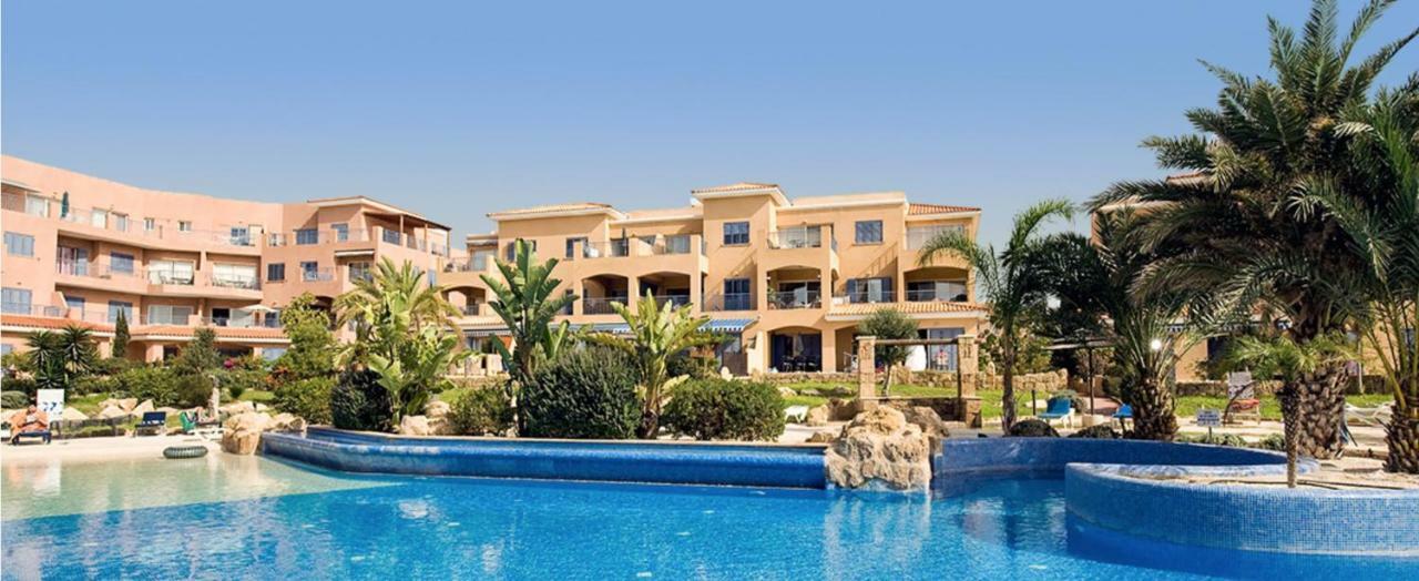 Limnaria Gardens - Modern 1 Bed, Walk To Beach & Shops Paphos Buitenkant foto